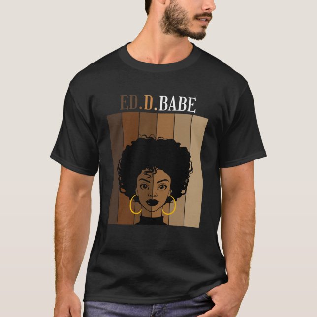 Camiseta ED d Babe EdD Doutorado em Educação Preto (Frente)