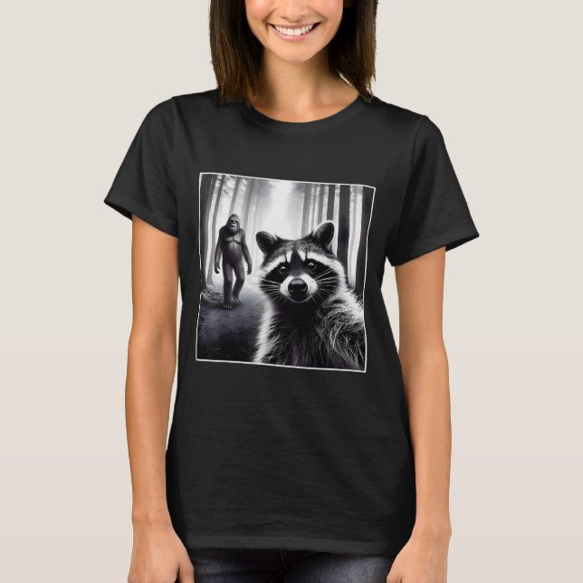 Camiseta Ed Raccoon Selfie With Sasquatch Bigfoot Funny Rac (Frente)