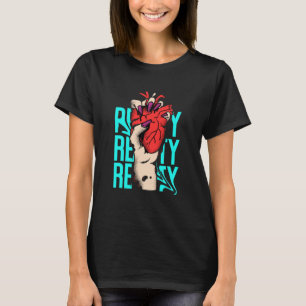Camiseta Edgy Hand & Heart Gráfico – Ilustração Ousada de A