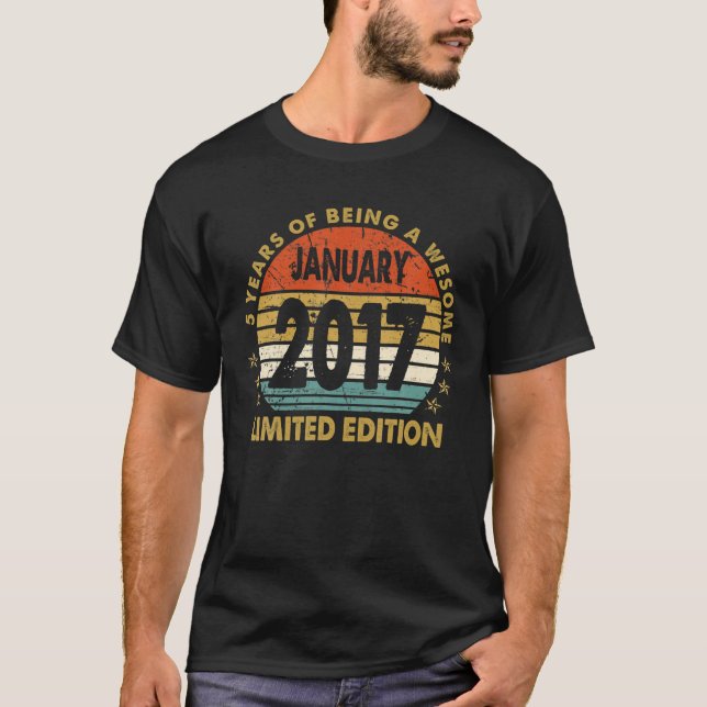 Camiseta Edição limitada de janeiro de 2017, com 5 anos de  (Frente)