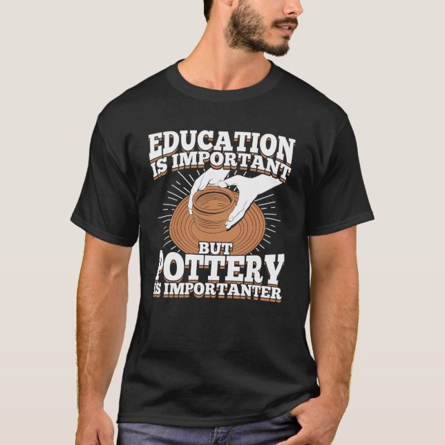 Camiseta Educação É Importante, Mas A Potéria É Importante (Frente)