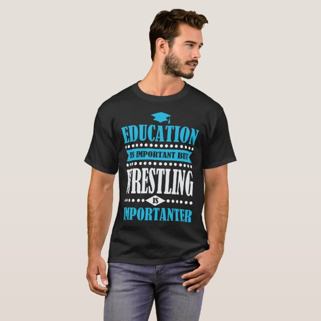 Camiseta educação é importante, mas luta é importante (Frente Completa)