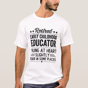 Camiseta Educador de primeira infância aposentado