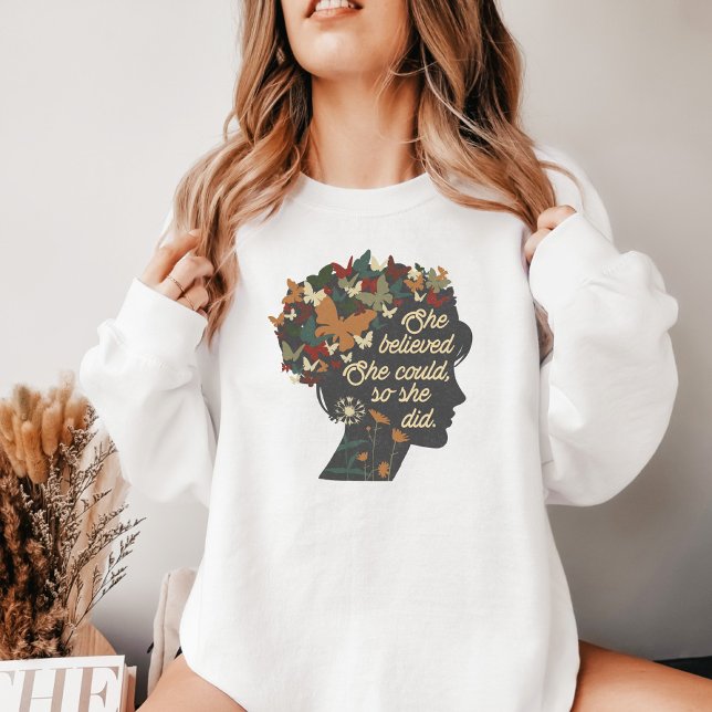 Camiseta Ela Acreditava Em T-shirt, A Motivação Das Mulhere (Criador carregado)