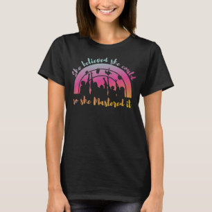 Camiseta Ela Acreditava Que Podia, Então Ela Mastrou-O No G