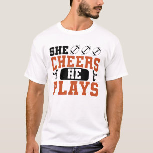 Camiseta ela aplaude que ele joga xerez engraçado