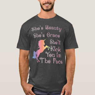 Camiseta Ela é a Bela que é a Graça. Ela vai te matar