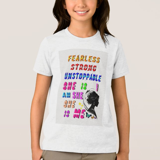 Camiseta Ela É Incessível E Forte (Frente)