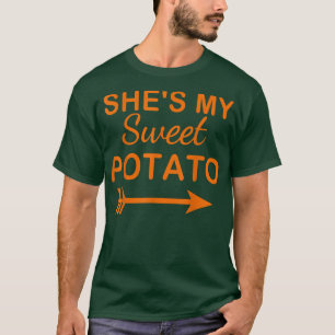 Camiseta Ela É Minha Batata Doce Que Eu Casal No Dia De Açã