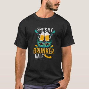 Camiseta Ela é minha meia-Bebendo de cerveja alcoólatra M