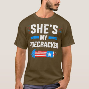 Camiseta Ela é minha parceira de hambúrguer para o 4º de ju