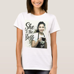Camiseta ela é o dia das mulheres chefe