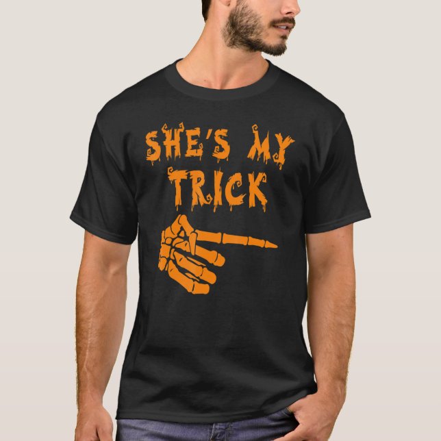 Camiseta Ela é o meu truque (Frente)