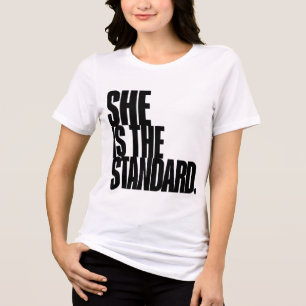 Camiseta Ela É o Padrão, Citação Motivacional Arte