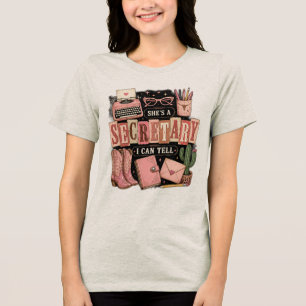 Camiseta Ela É Uma Secretária, Posso Dizer Vintage Retro Es
