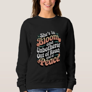 Camiseta Ela Está Em Foco e Sem Perturbações, Fora do Alcan