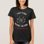 Camiseta Ela está pegando a Bachelorette Rock Hitch<br><div class="desc">Balançar a festa de solteira com esta camiseta ao estilo da banda,  com uma silhueta ousada,  ideal para noivas que amam a música e seus esquadrões.</div>