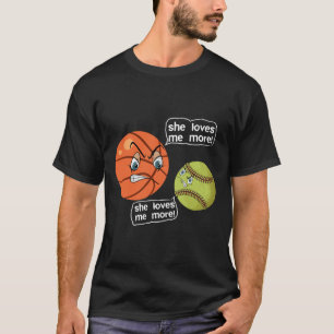 Camiseta Ela Me Ama Mais Suavemente Sketll