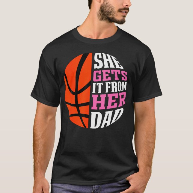 Camiseta Ela Recebe Do Pai De Mulheres De Basquete (Frente)