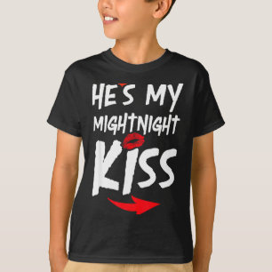 Camiseta Ele é meu beijo da meia-noite Feliz Ano Novo Corre