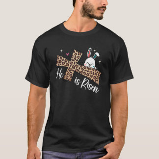Camiseta Ele É Risen Leopard Cross Bunny Day Christi