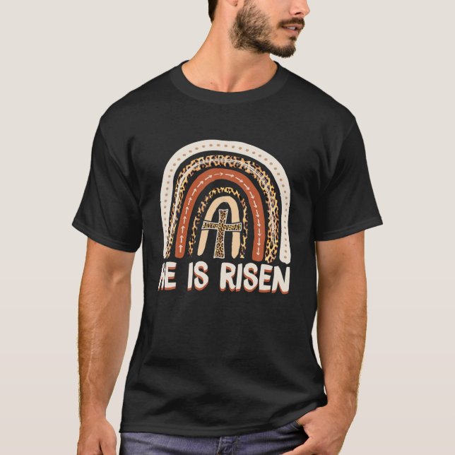 Camiseta Ele É Risen Leopard Rainbow Christian Jesus Feliz (Frente)