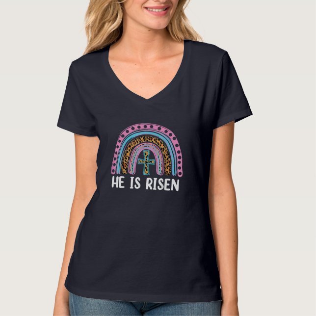 Camiseta Ele É Risen Leopard Rainbow Christian Jesus Feliz (Frente)