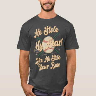 Camiseta Ele Roubou Meu Coração Como Se Ele Roubasse Sua Ba