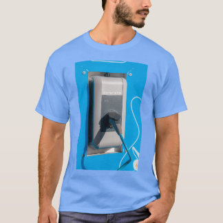 Camiseta Electric car charging station photographed in Neus