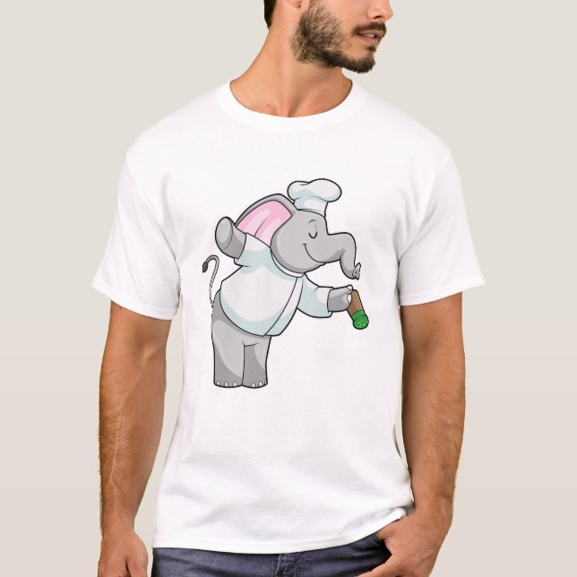 Camiseta Elefante como cozinheiro com agitador de sal (Frente)