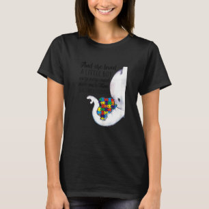 Camiseta Elefante E Ela Amava Muito O Menino E