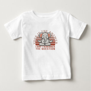 Camiseta Elefante engraçado fazendo yoga. design de ioga en