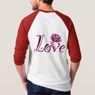 Camiseta Elegância Floral: Amor Ilustrado com Rosa