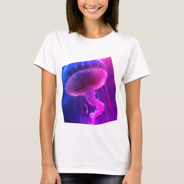 Camiseta Elegância flutuante, medusa em papel preto pálido  (Frente)