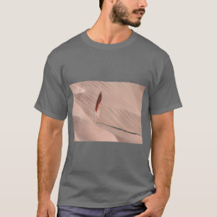 Camiseta Elegant Feather – Leve, Macia e Graciosa