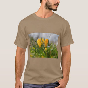 Camiseta Elegante Flor Gráfico Inspirado na Natureza