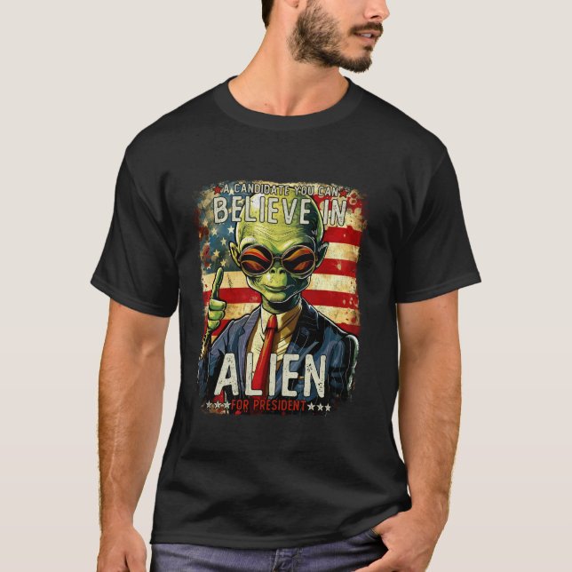 Camiseta Eleição engraçada da alienígena 2024 Votação EUA a (Frente)
