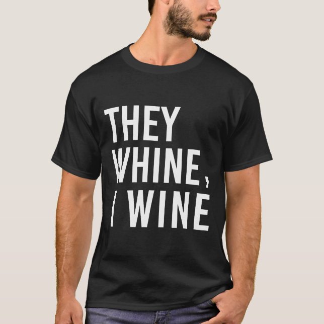 Camiseta Eles Gritam Eu Vinho Para A Mãe (Frente)