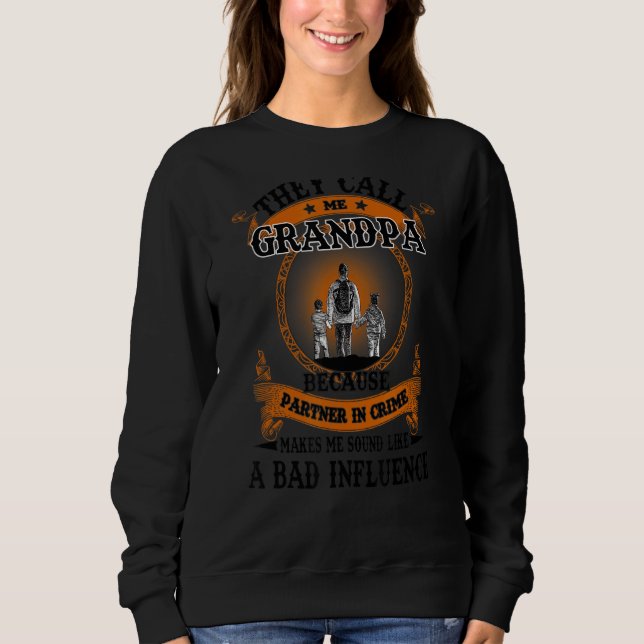 Camiseta Eles Me Chamam De Parceiro Do Avô No Crime Uma Inf (Frente)