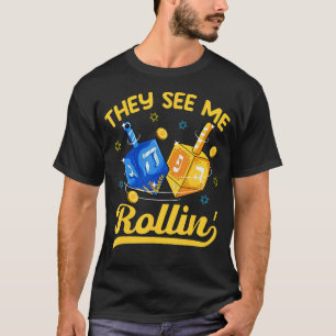 Camiseta Eles Me Veem Rolando Dreidel Hanukkah Chanukah Jud