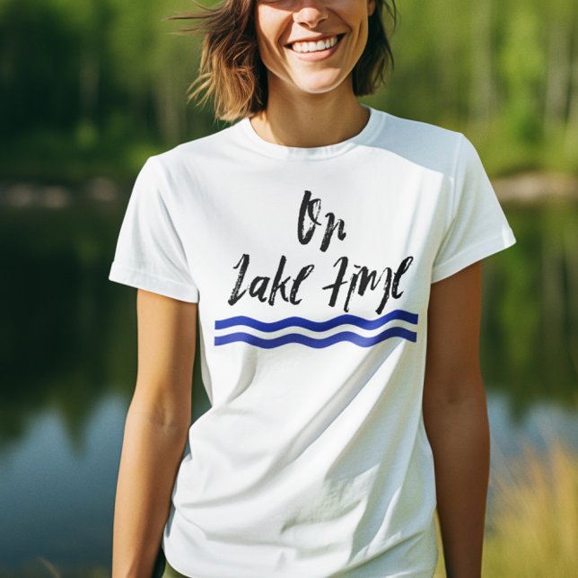 Camiseta Em Barcos de Lago (Criador carregado)