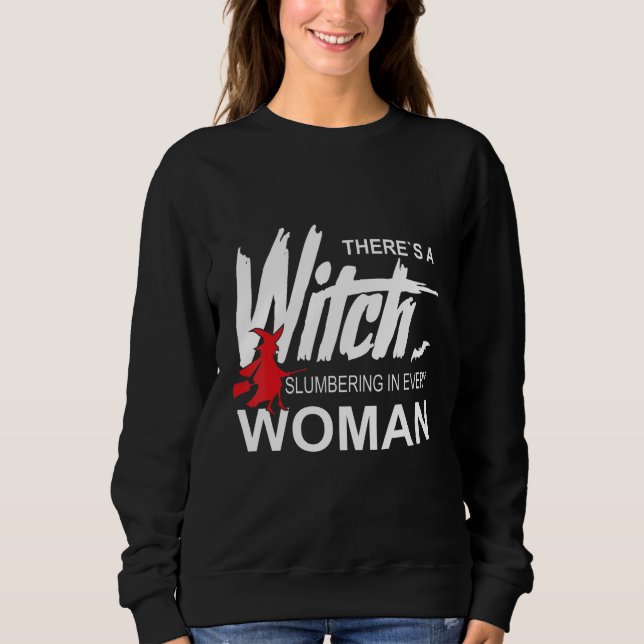 Camiseta Em cada mulher, uma bruxa ruiva (Frente)