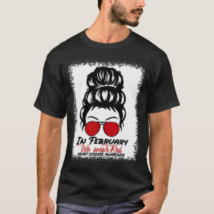 Camiseta Em fevereiro Vestimos Doença Cardíaca Vermelha