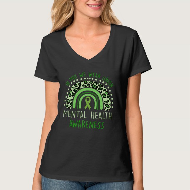 Camiseta Em Maio Usamos Verde Mês de Conscientização sobre  (Frente)