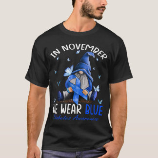 Camiseta Em novembro, Vestimos os gnomos da consciência sob