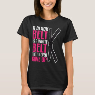 Camiseta Em outubro, Vestimos a Bre de Halloween da Bruxa R