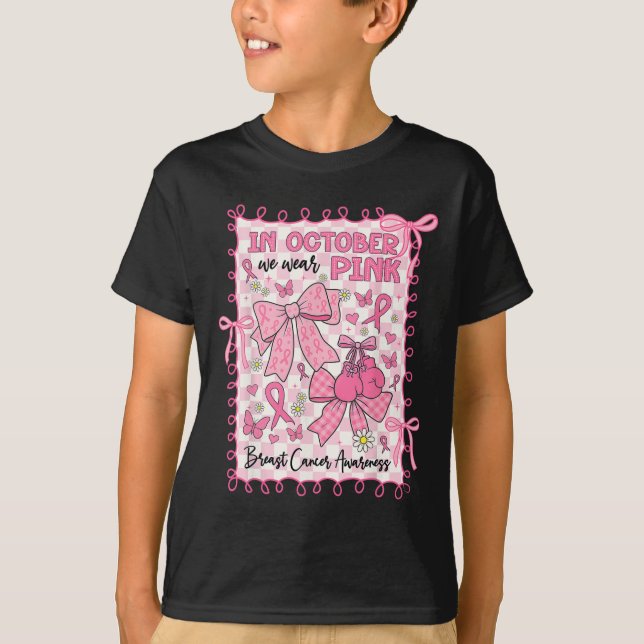 Camiseta Em outubro, Vestimos a consciência cor-de-rosa sob (Frente)
