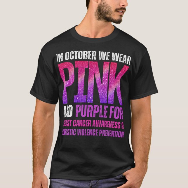 Camiseta Em outubro, vestimos cancer rosa e roxo da mama (Frente)