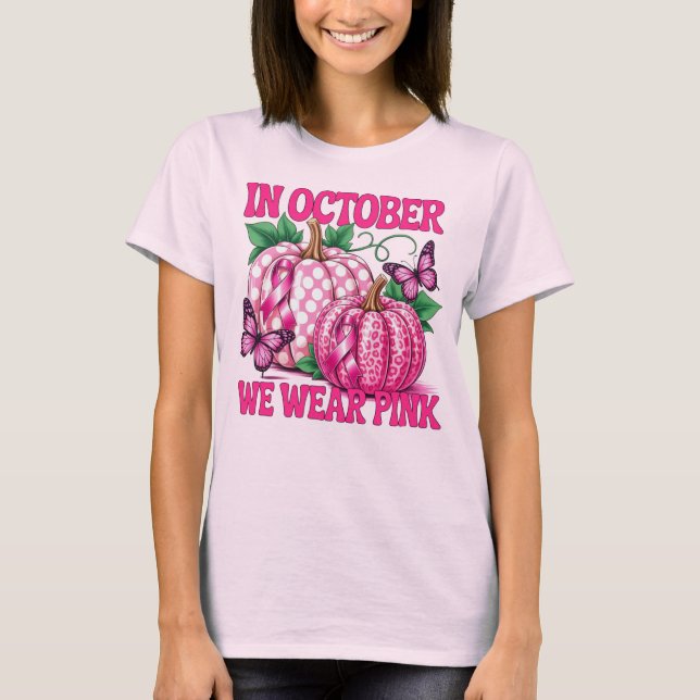 Camiseta Em Outubro Vestimos Pink, Pumpkins E Borboletas (Frente)