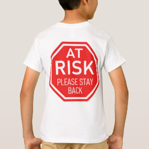 Camiseta Em Risco, Por Favor, Fique De Volta.